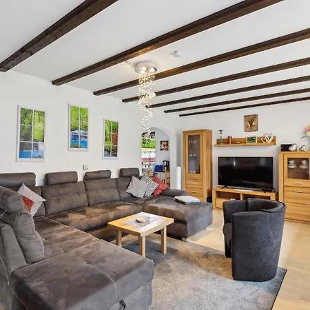 Stunning In With Kitchen * Arrach
